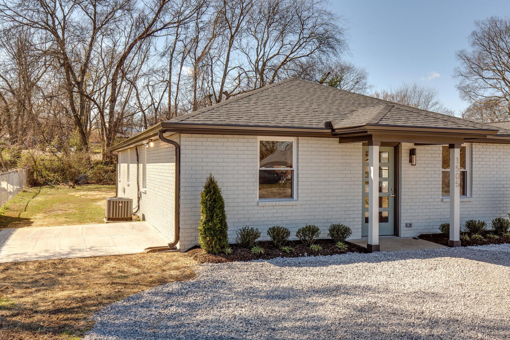 1505 Andy St