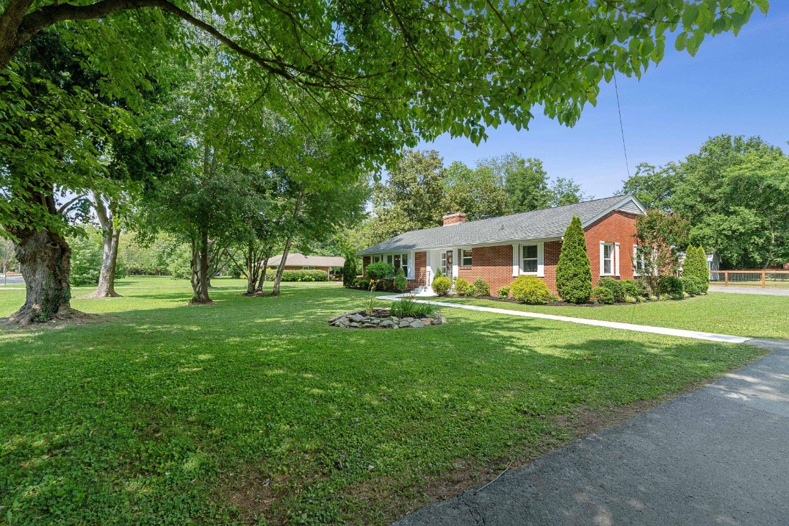 419 Minerva Dr