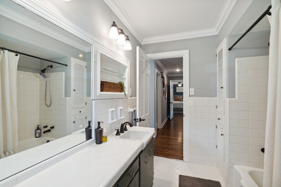 419 Minerva Dr
