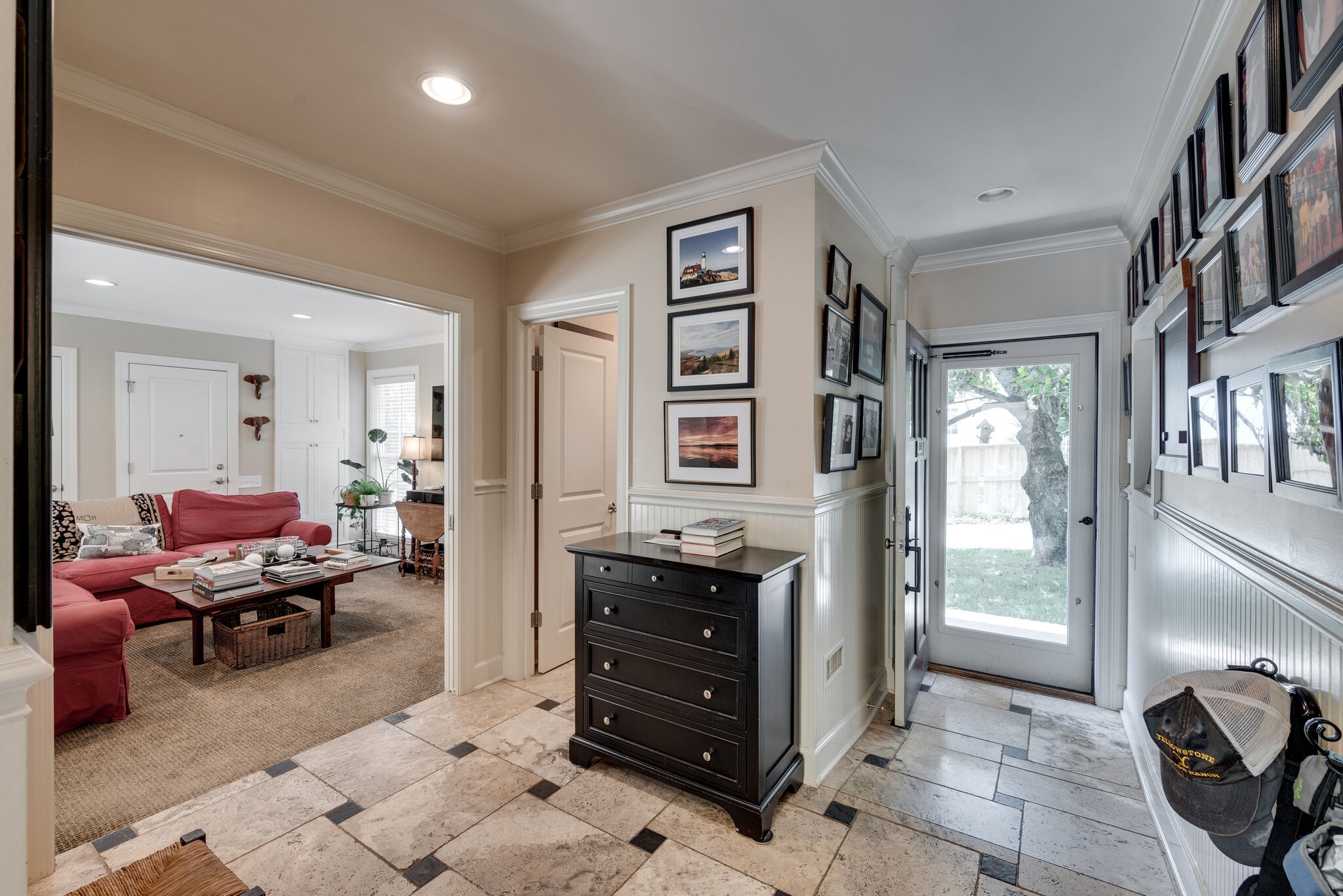 424 Lynnwood Blvd