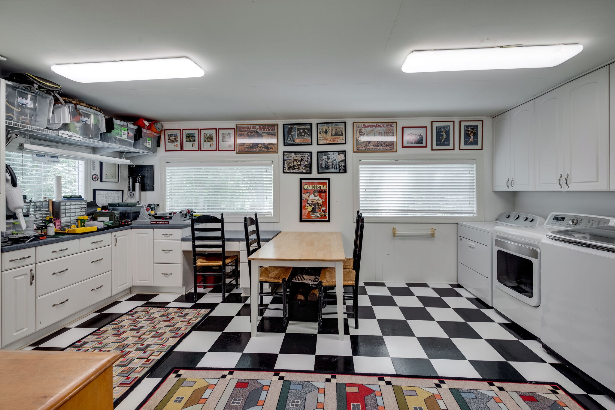 424 Lynnwood Blvd