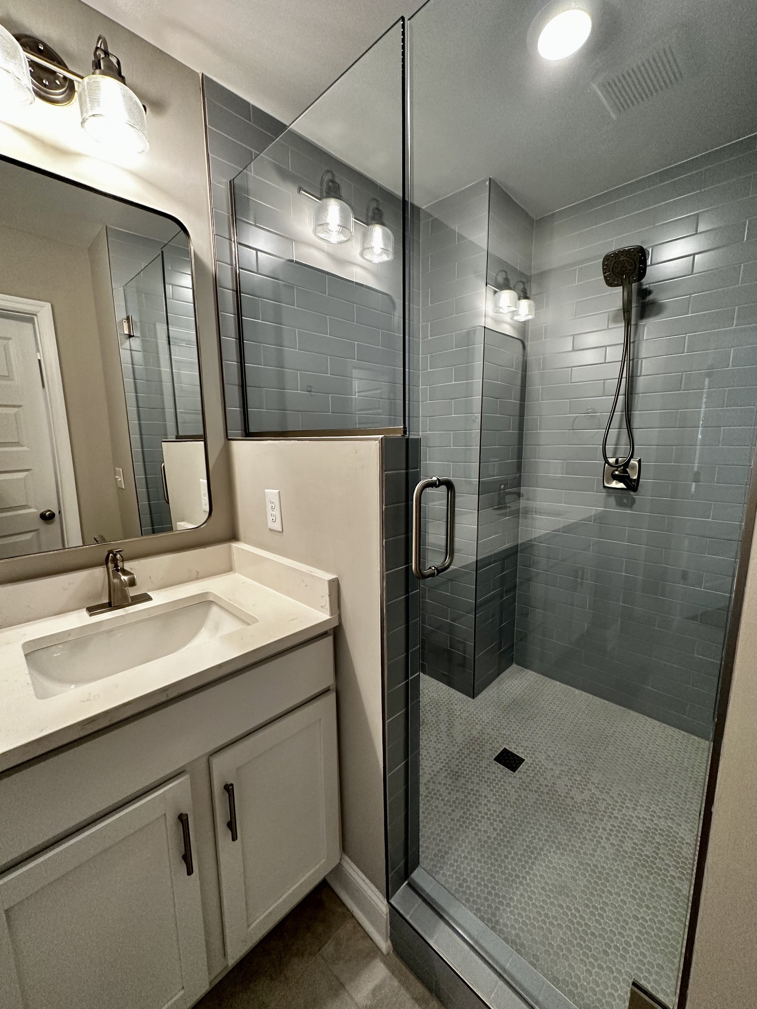 5928A Carl Pl