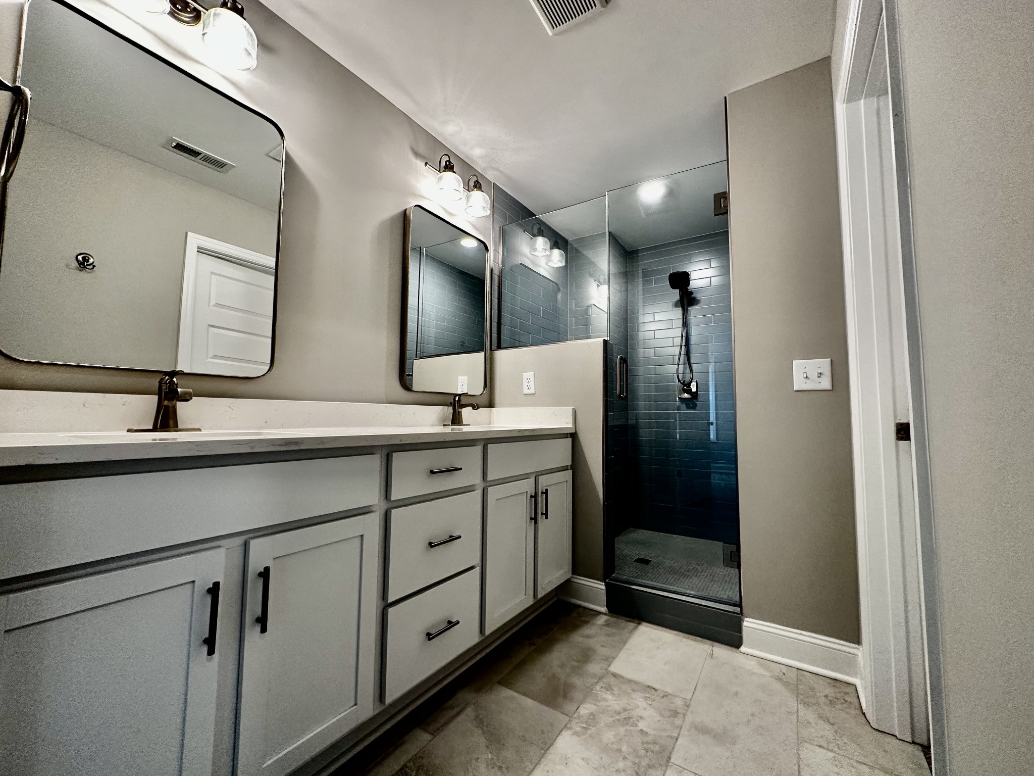 5928A Carl Pl