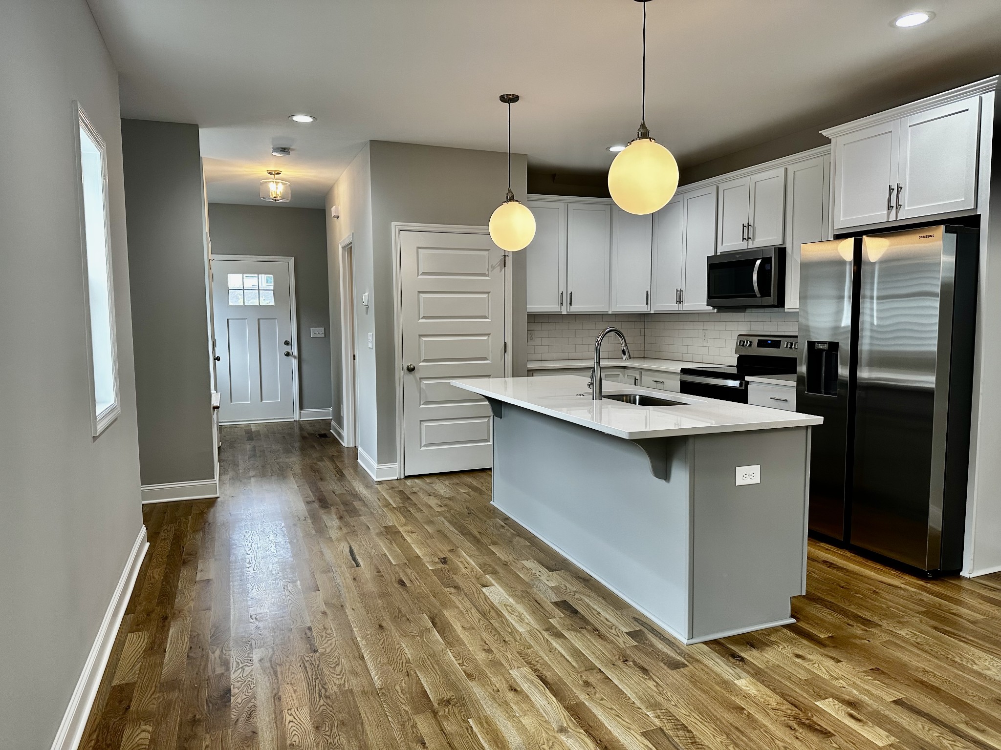 5928A Carl Pl