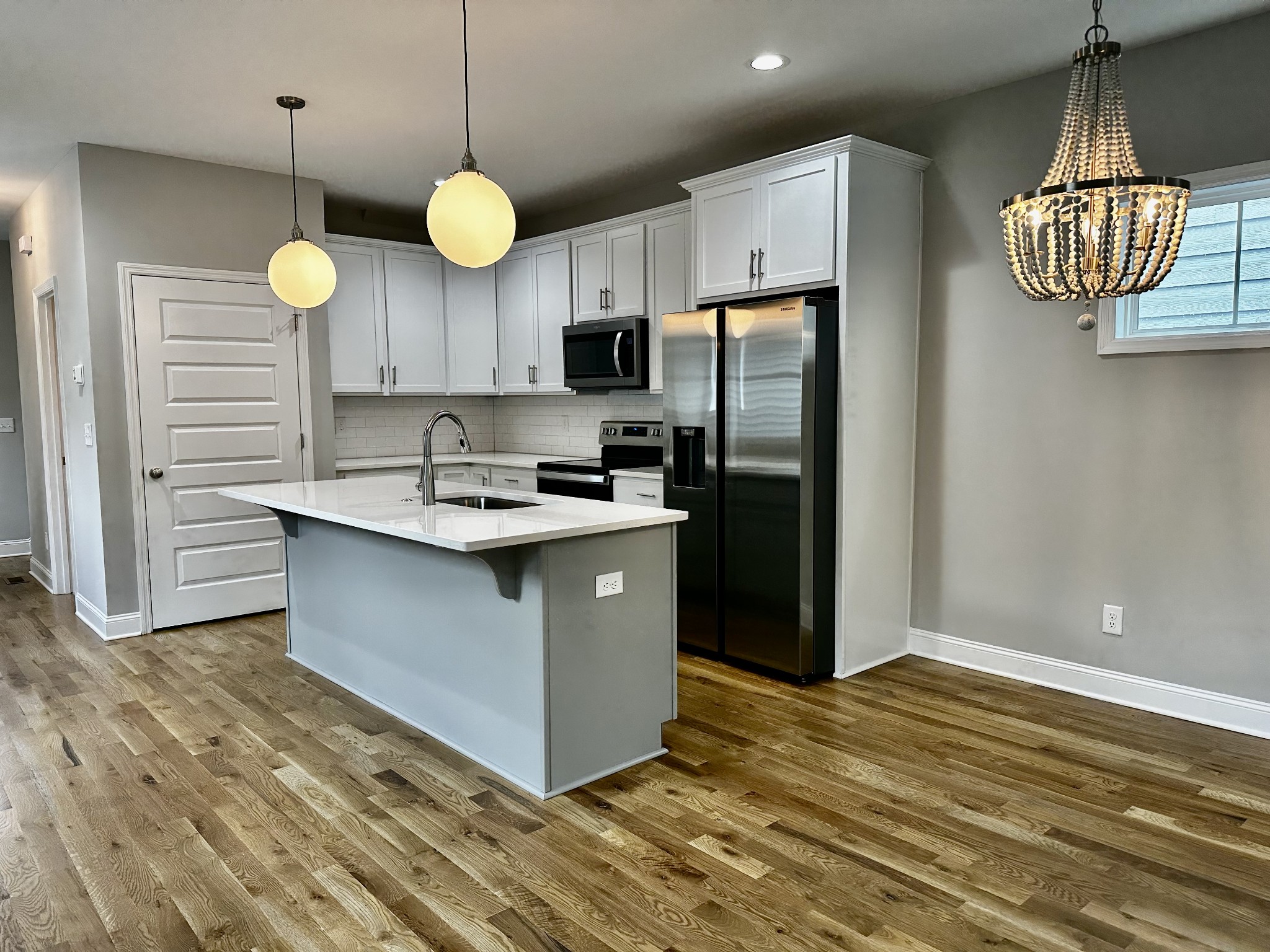 5928A Carl Pl