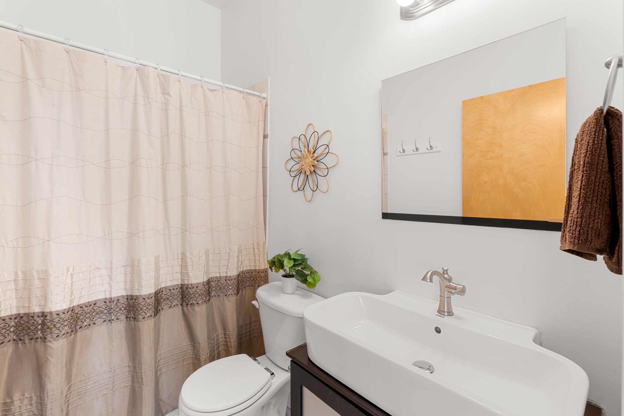 1706 18th Ave, S Unit: 207