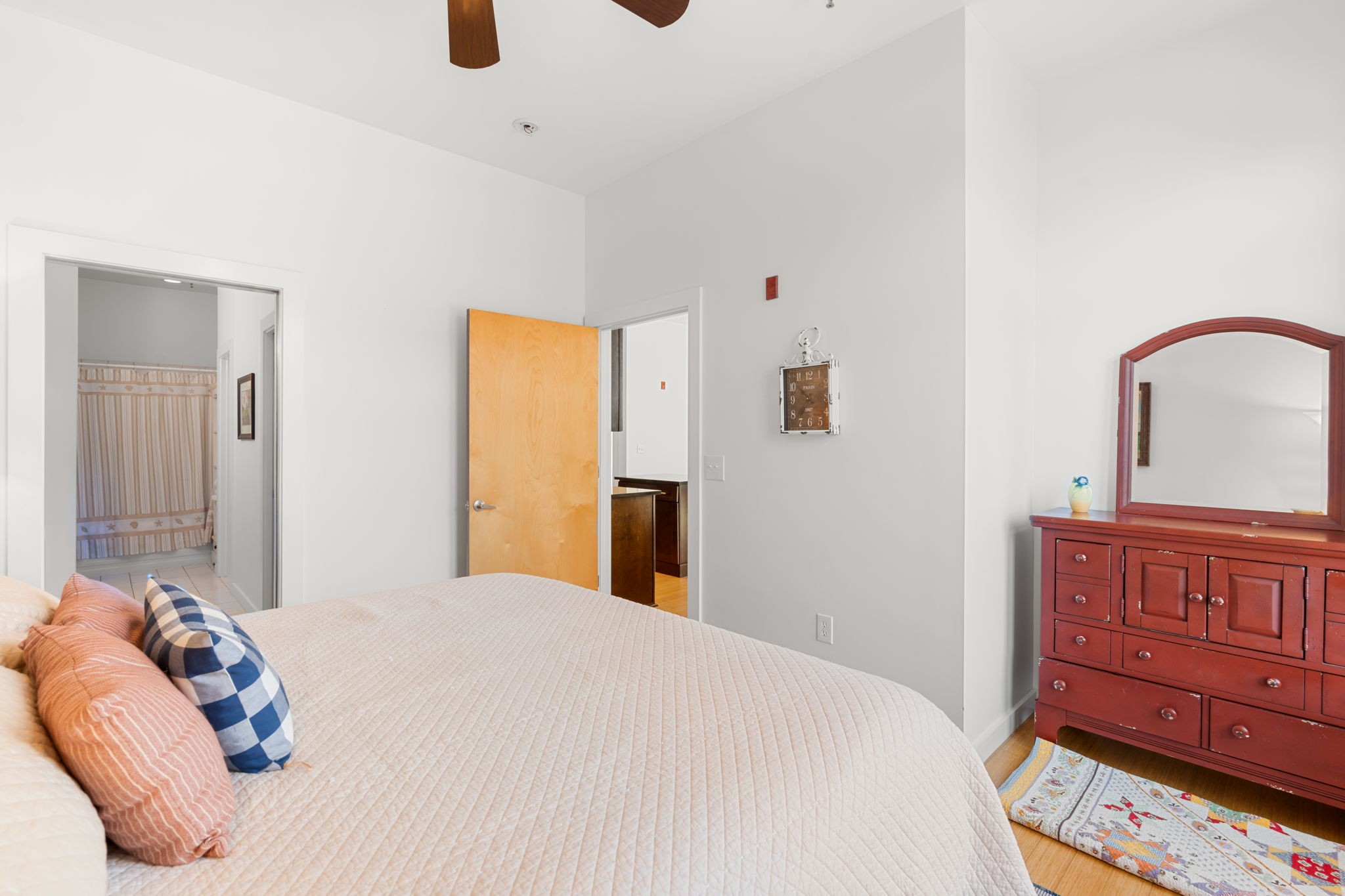 1706 18th Ave, S Unit: 207