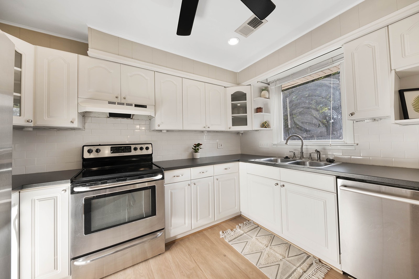148 Gail Dr
