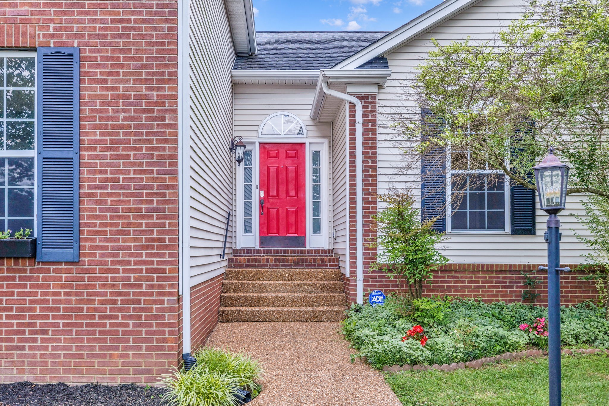1544 Stone Hill Rd