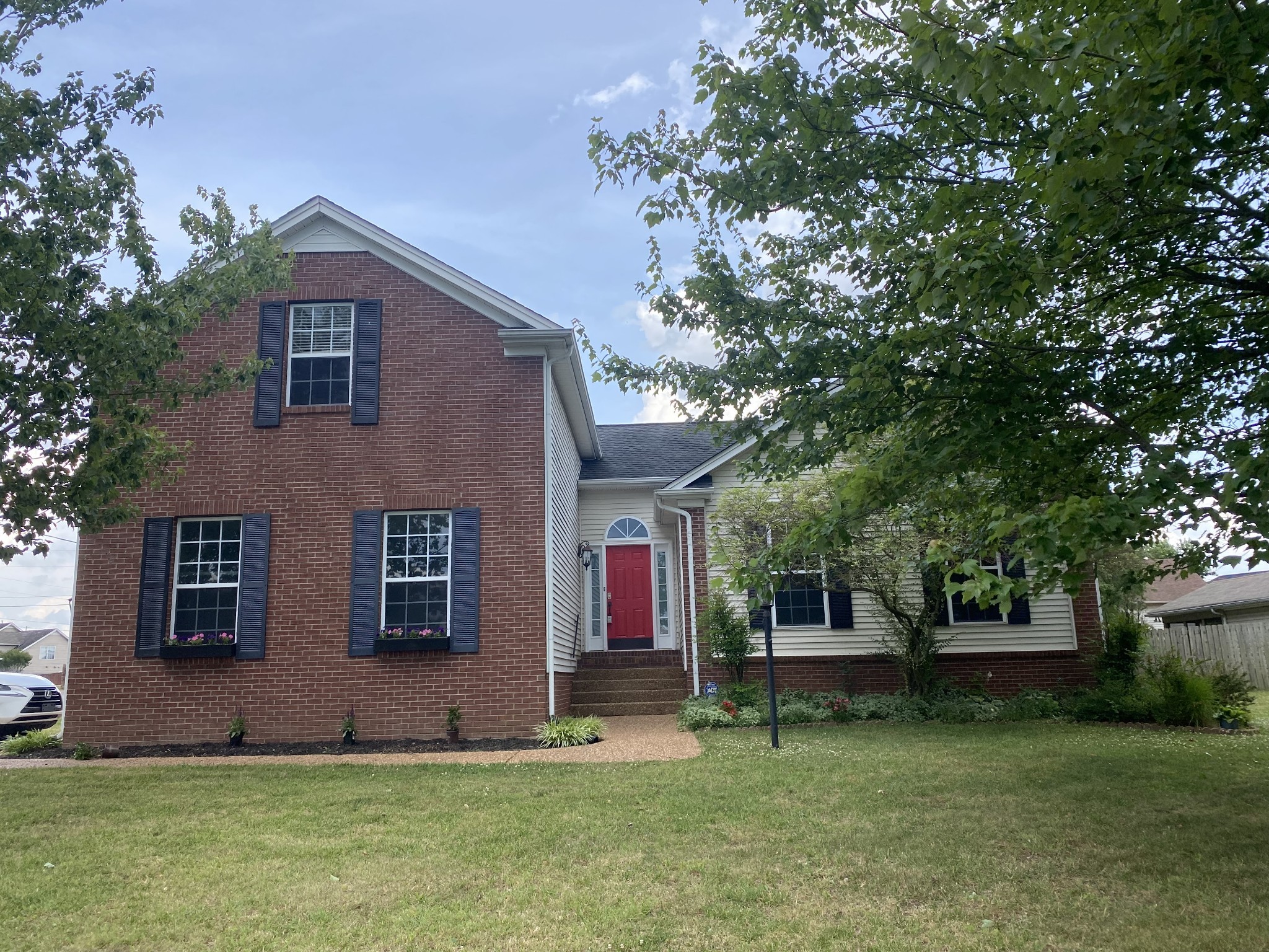 1544 Stone Hill Rd