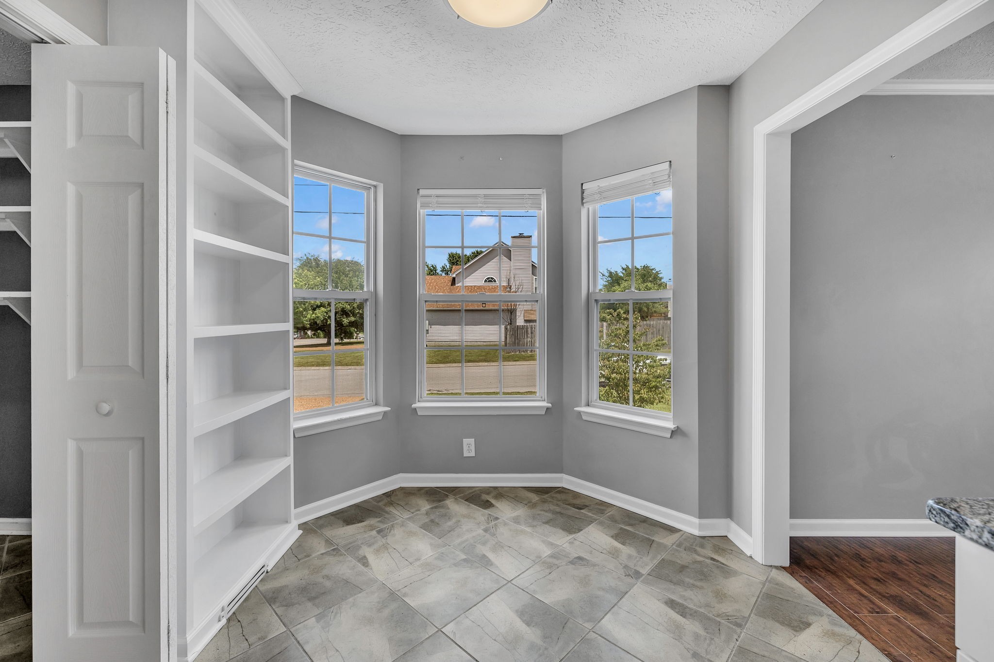 1544 Stone Hill Rd