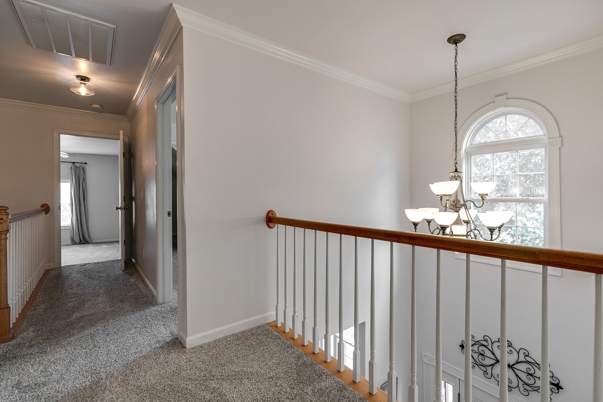 347 Sayre Ln