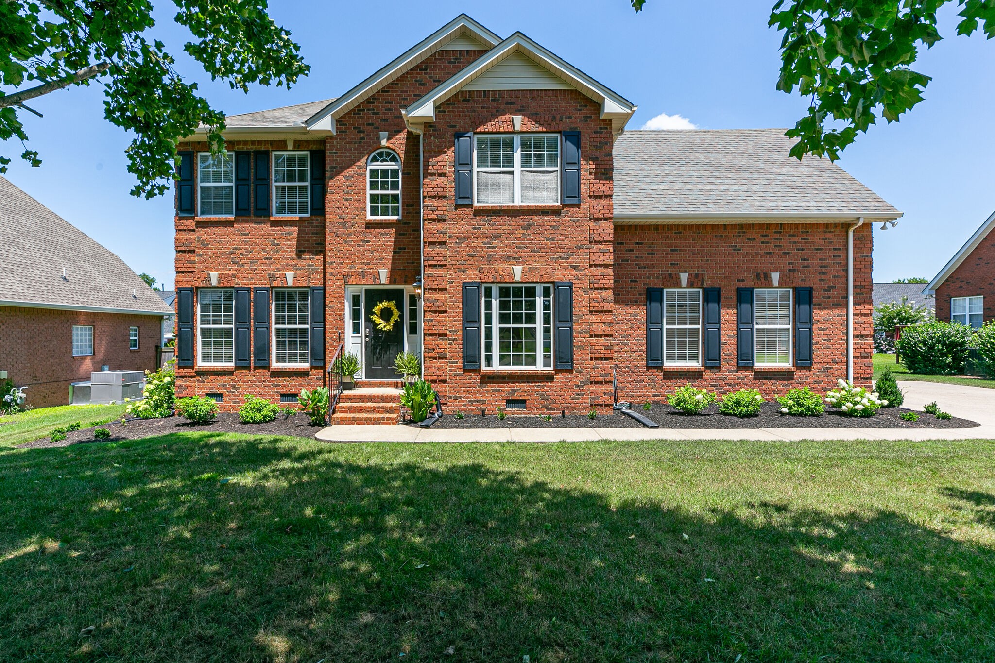 347 Sayre Ln