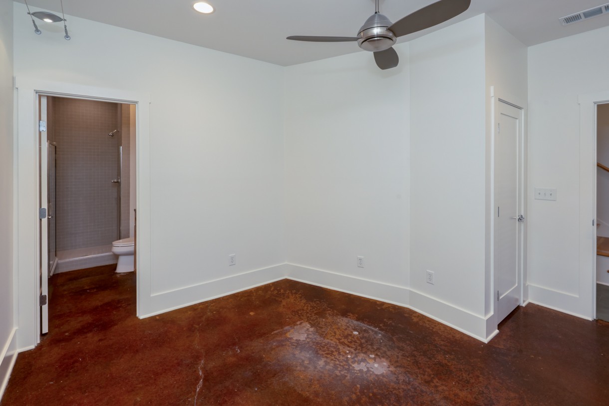 3186 Parthenon Ave Unit: C