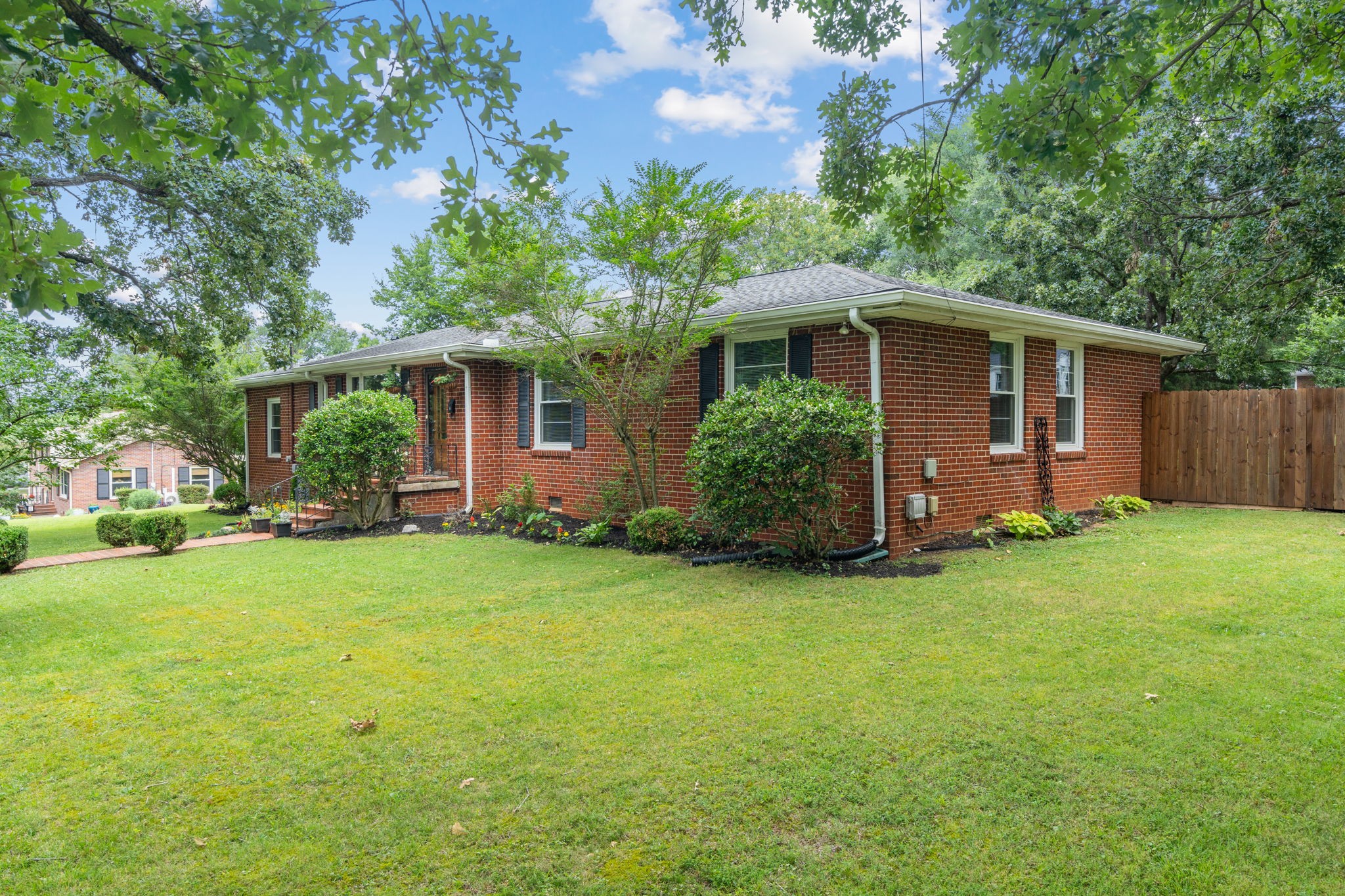 715 Woodland Drive