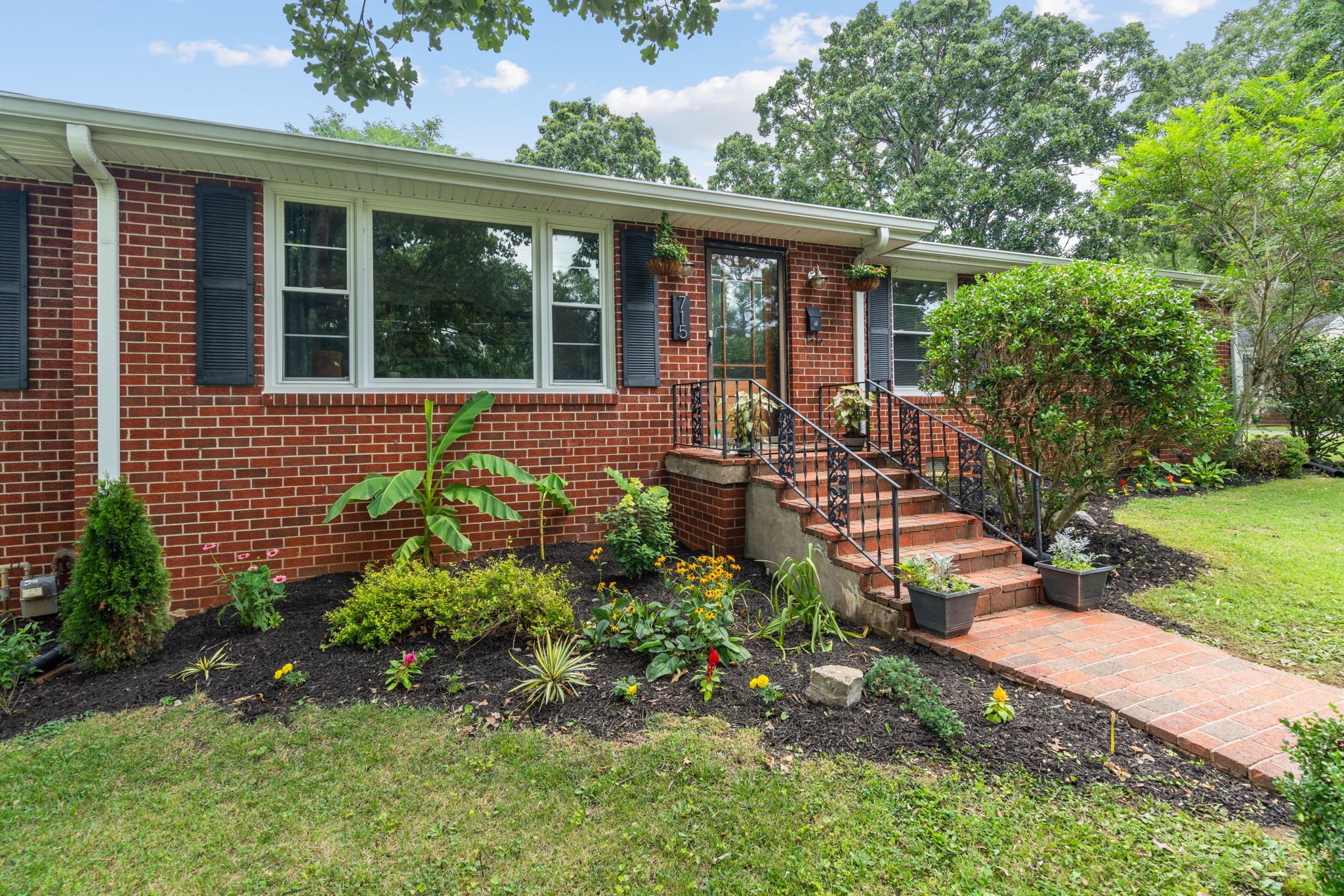 715 Woodland Drive