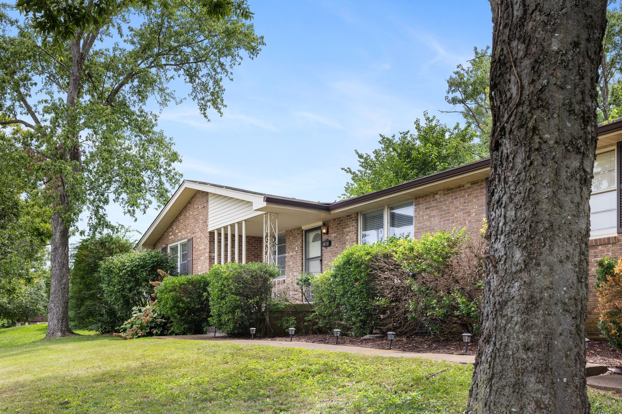 2805 Galesburg Dr