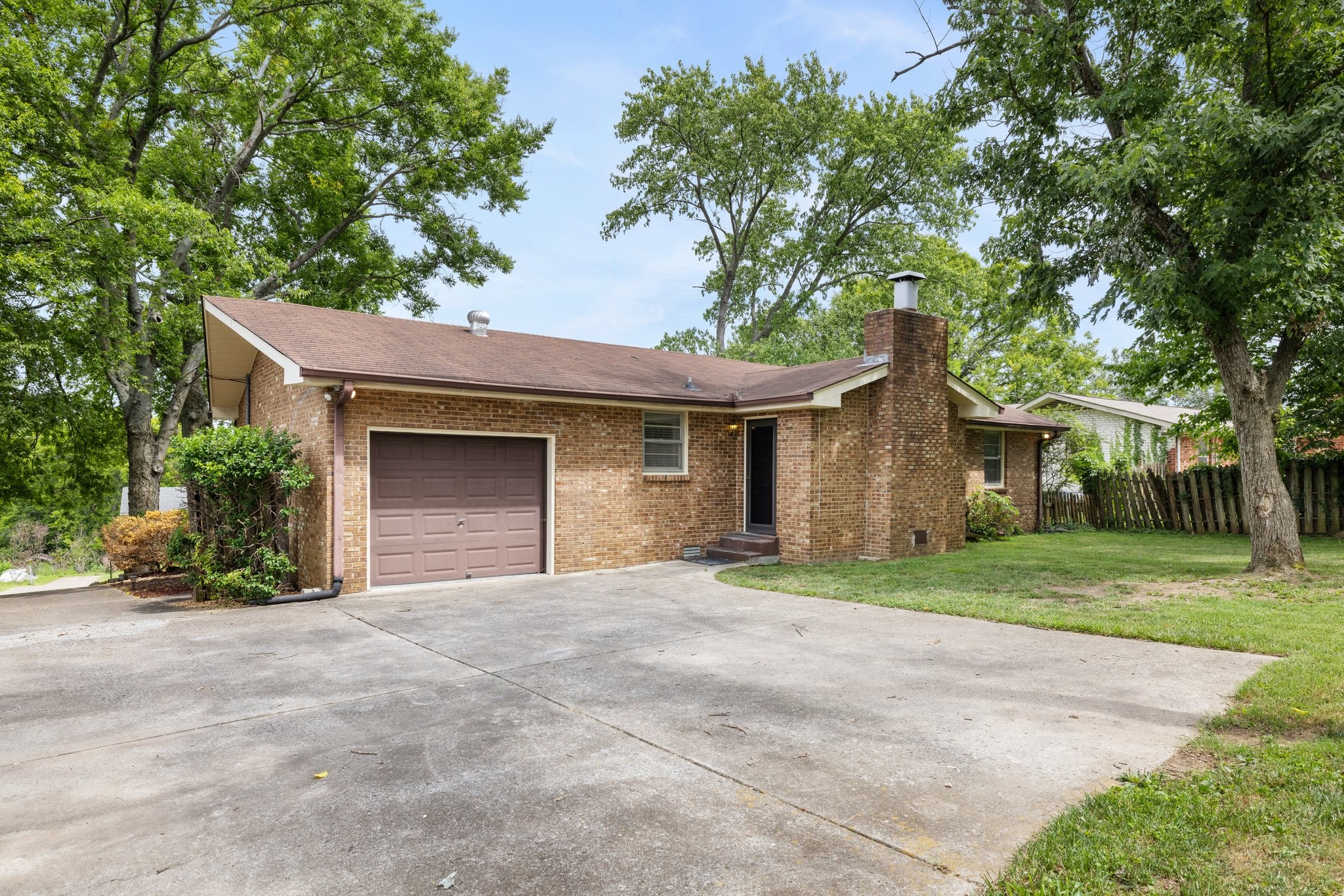 2805 Galesburg Dr
