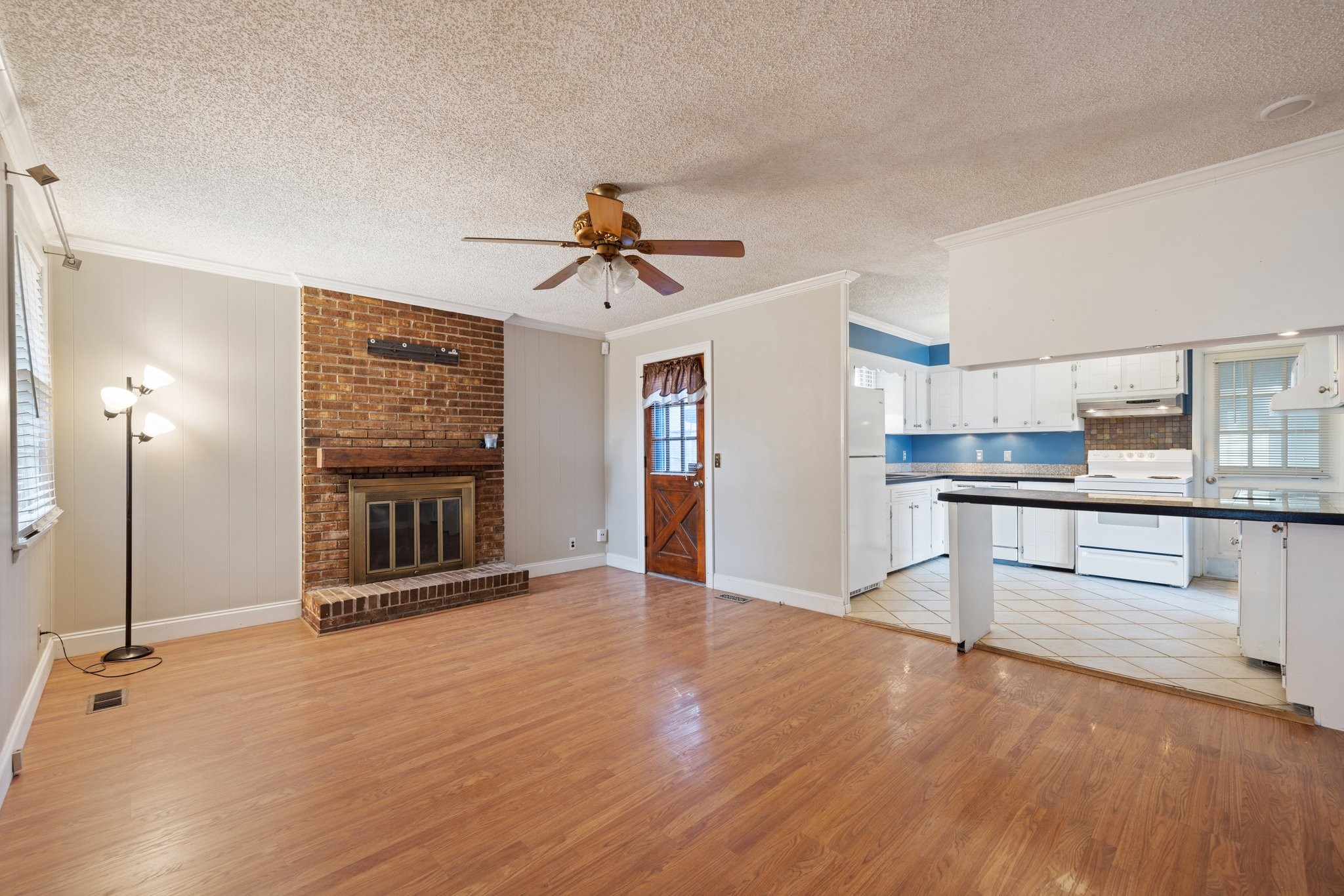 2805 Galesburg Dr