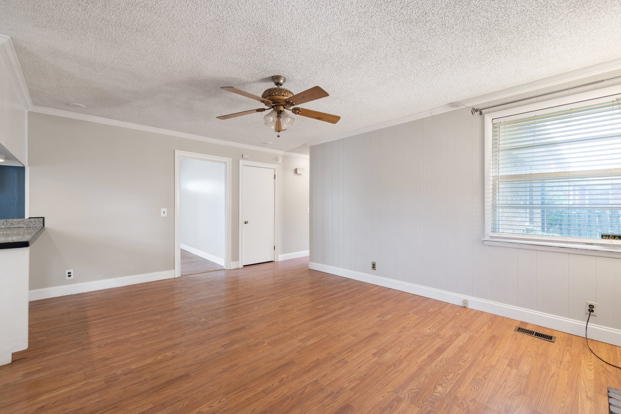 2805 Galesburg Dr