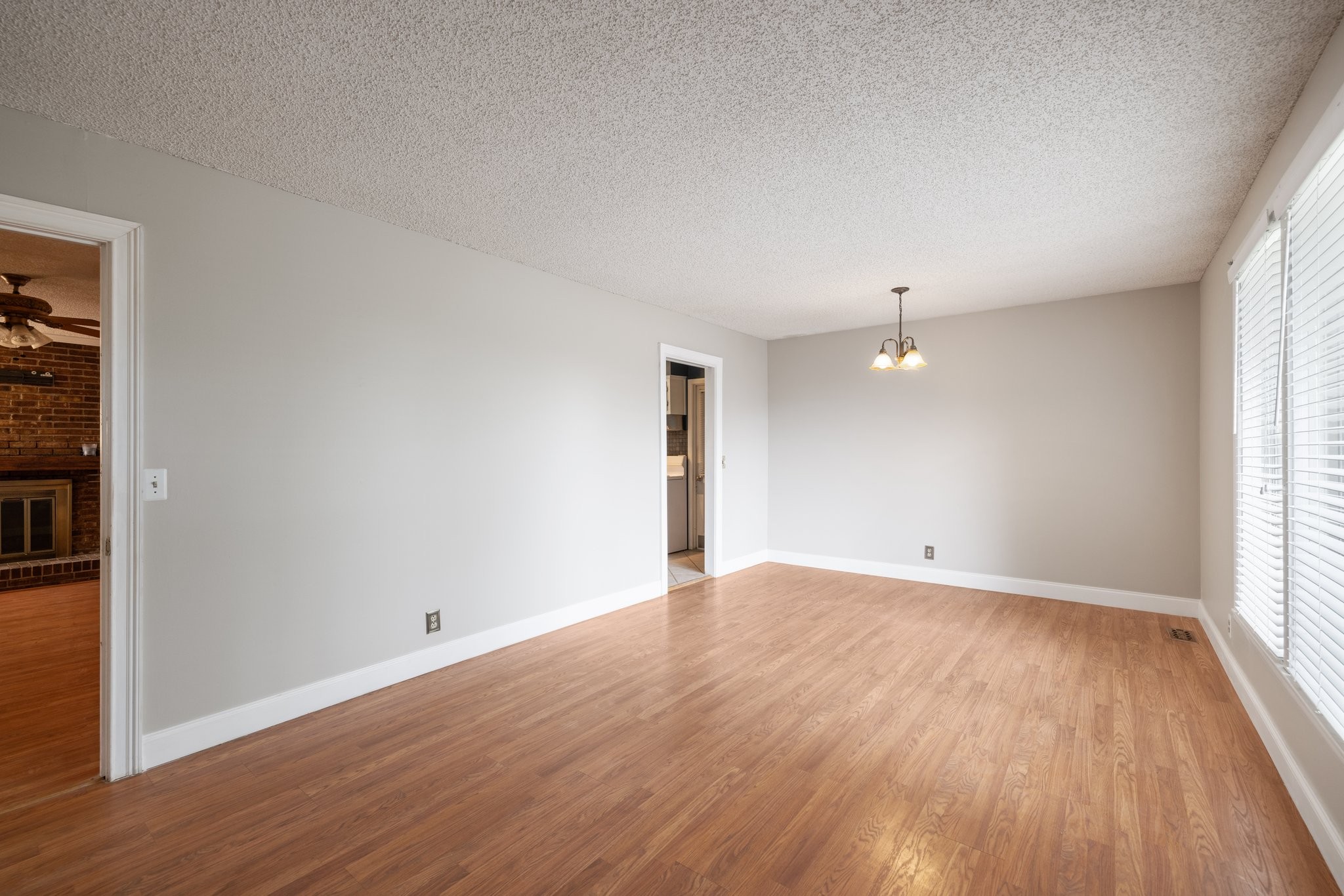 2805 Galesburg Dr