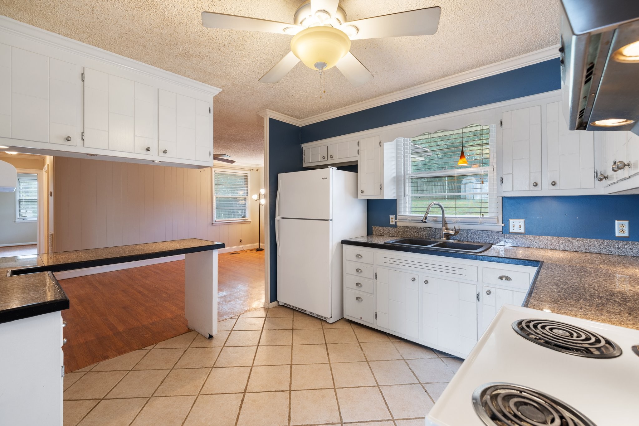 2805 Galesburg Dr