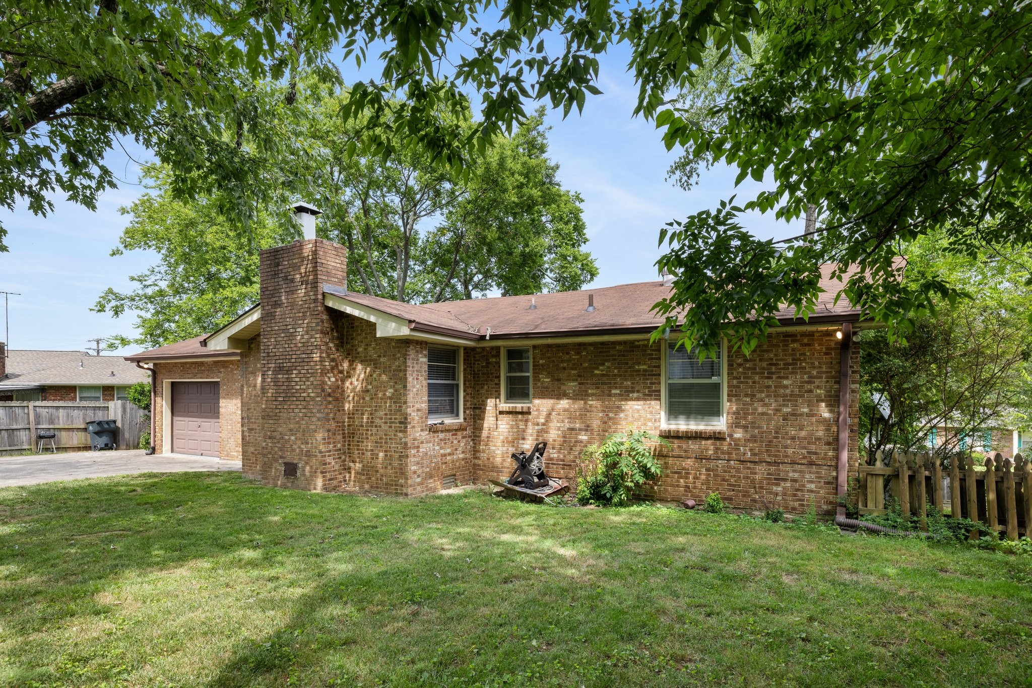 2805 Galesburg Dr