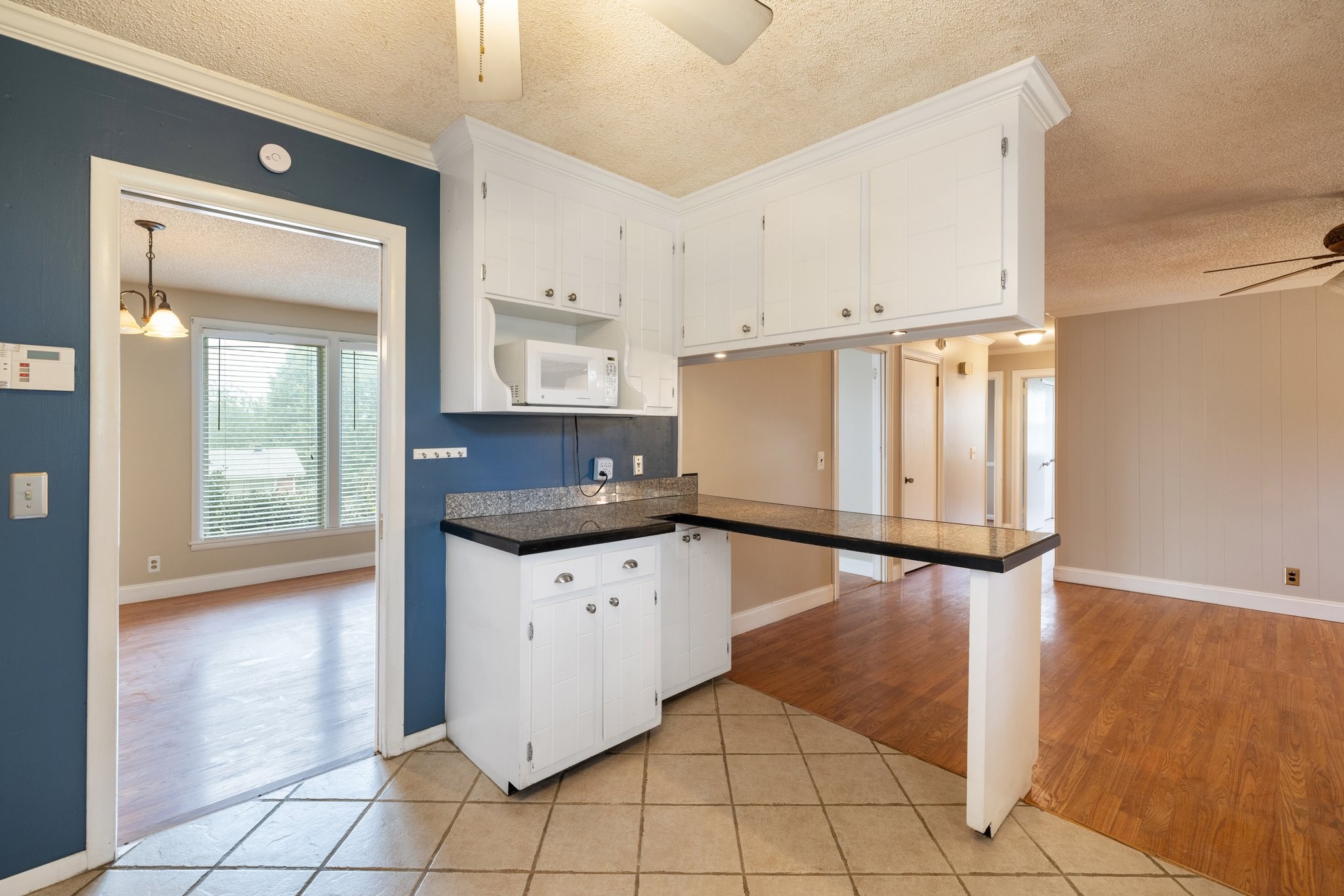 2805 Galesburg Dr