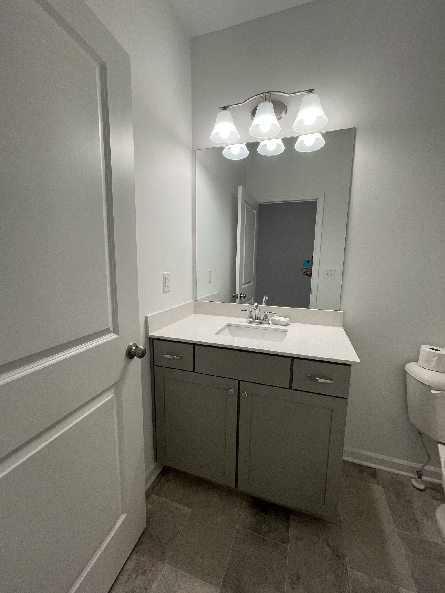 120 Townsend Ave Unit: 6