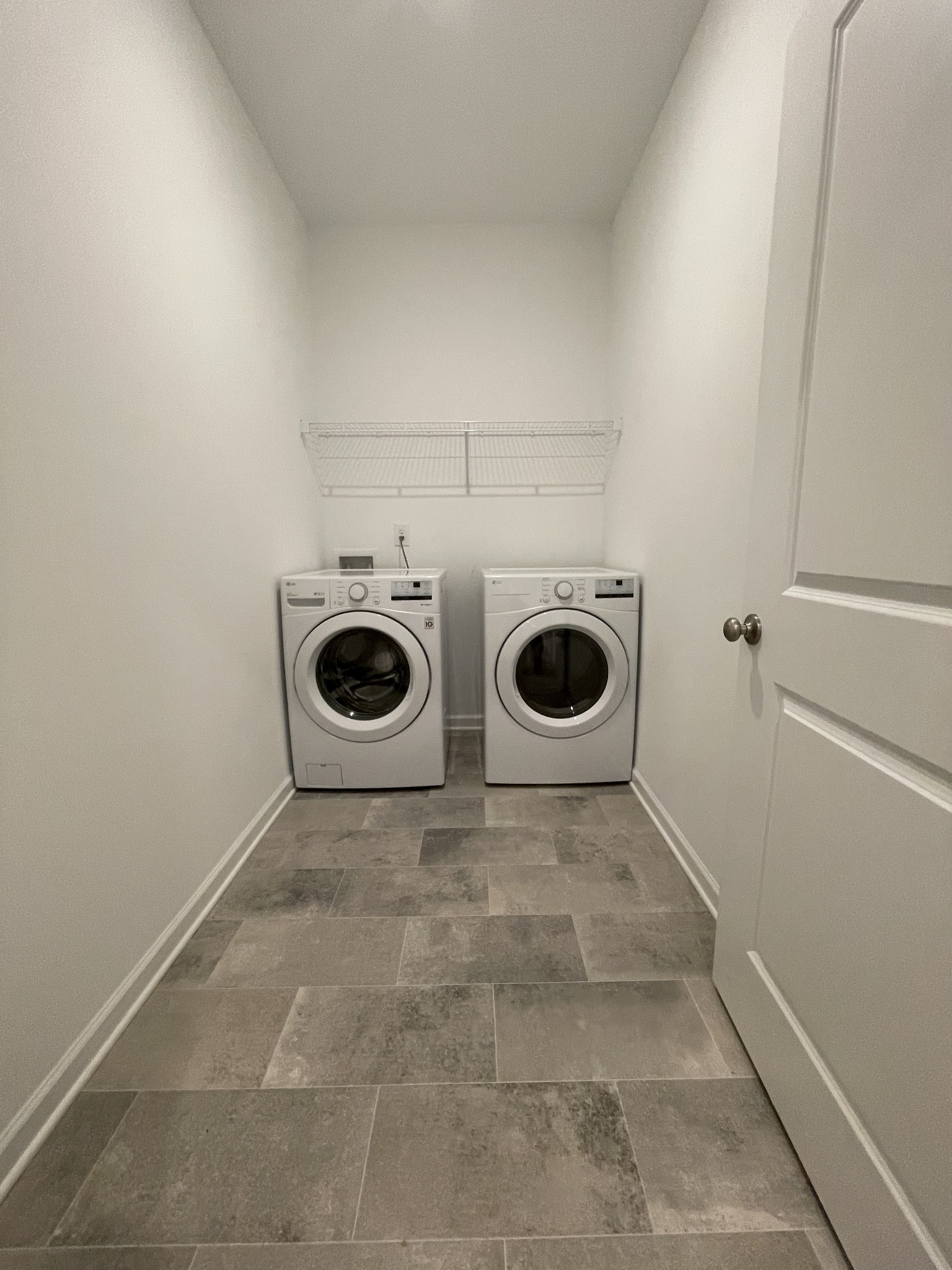 120 Townsend Ave Unit: 6