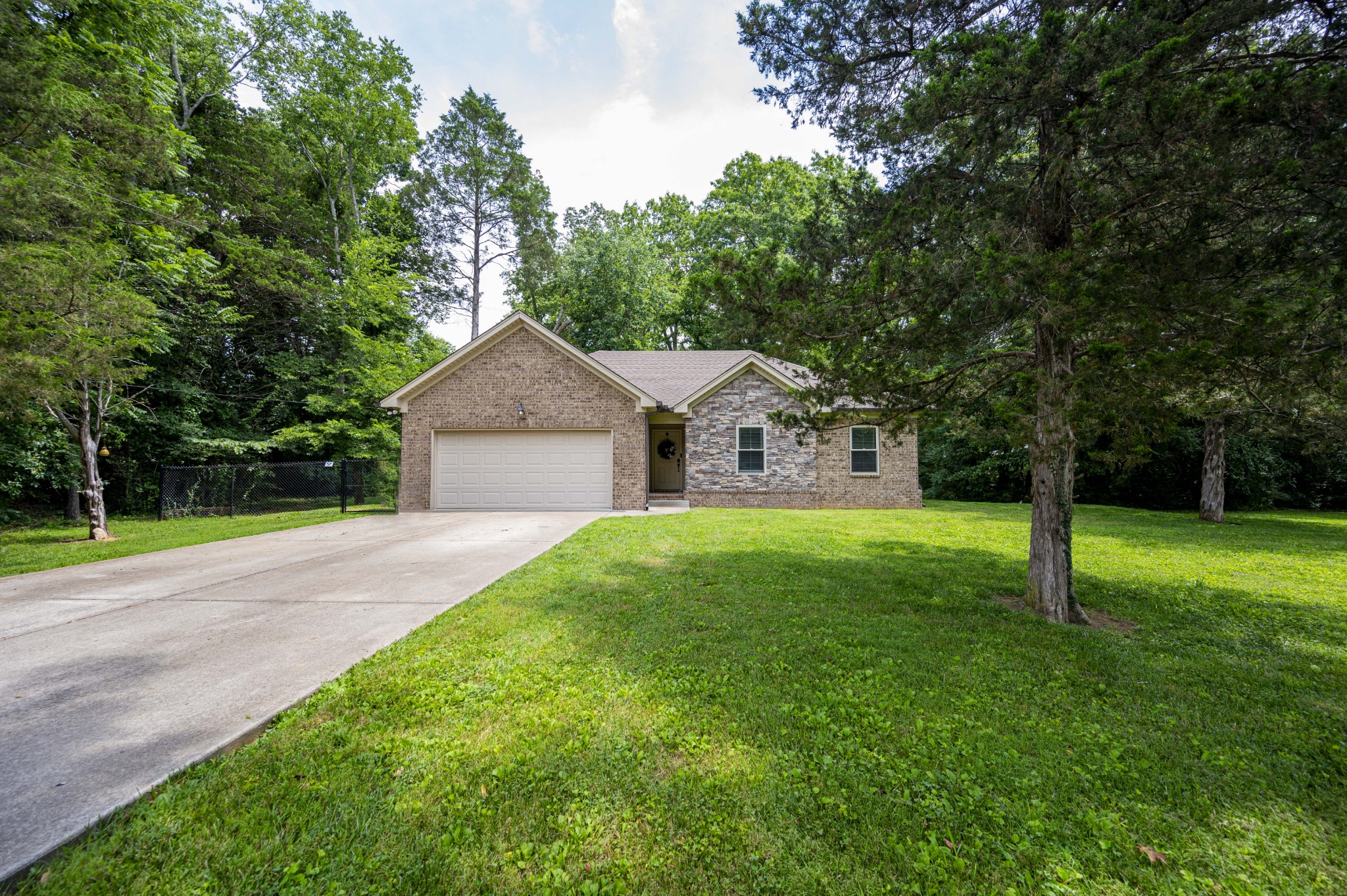 700 Cathy Ct