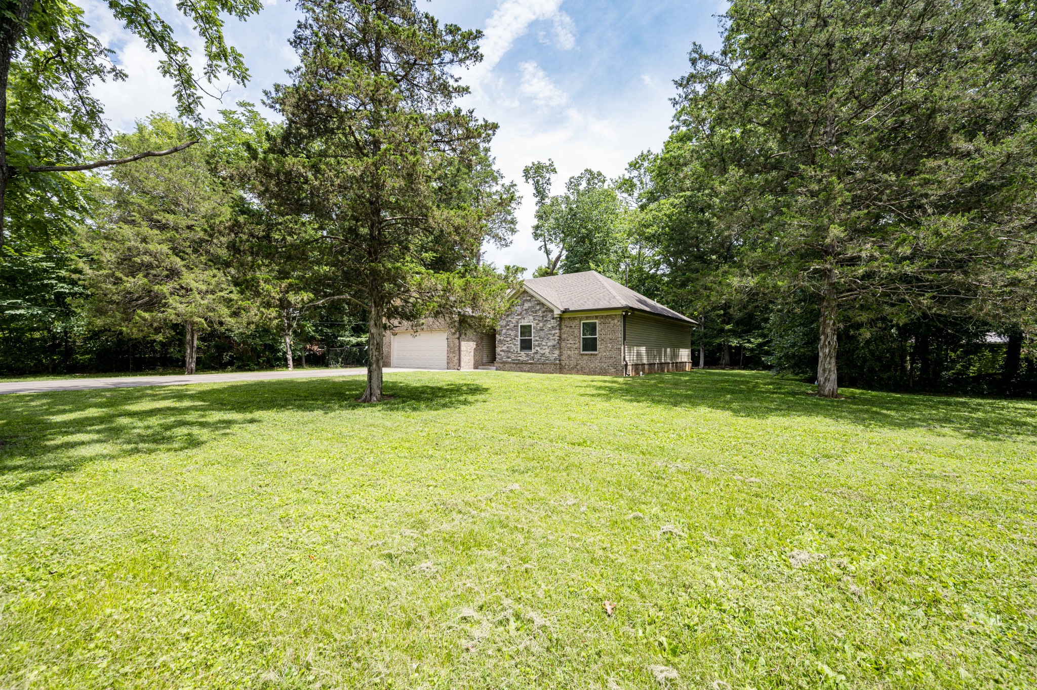 700 Cathy Ct