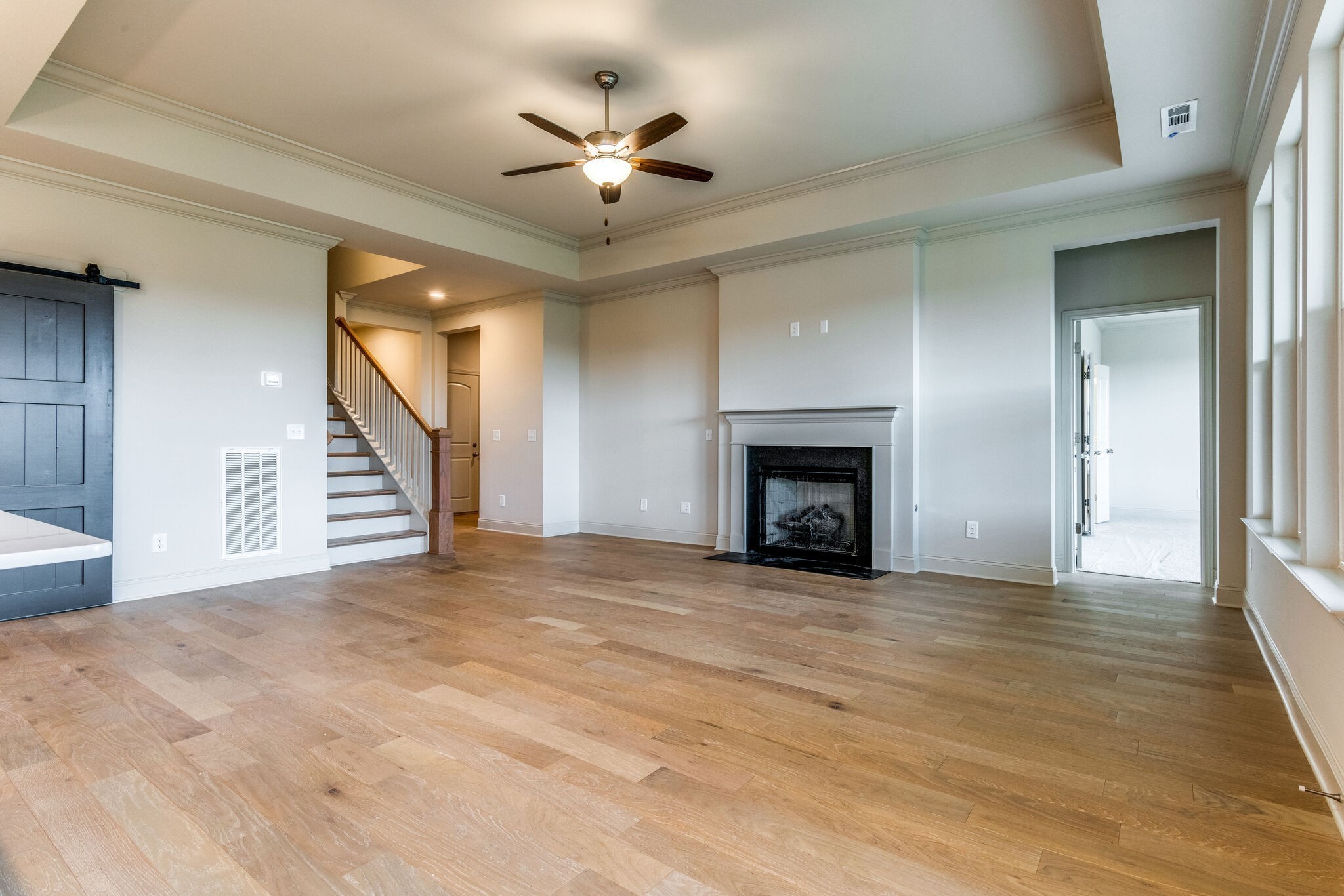 5607 Willoughby Way