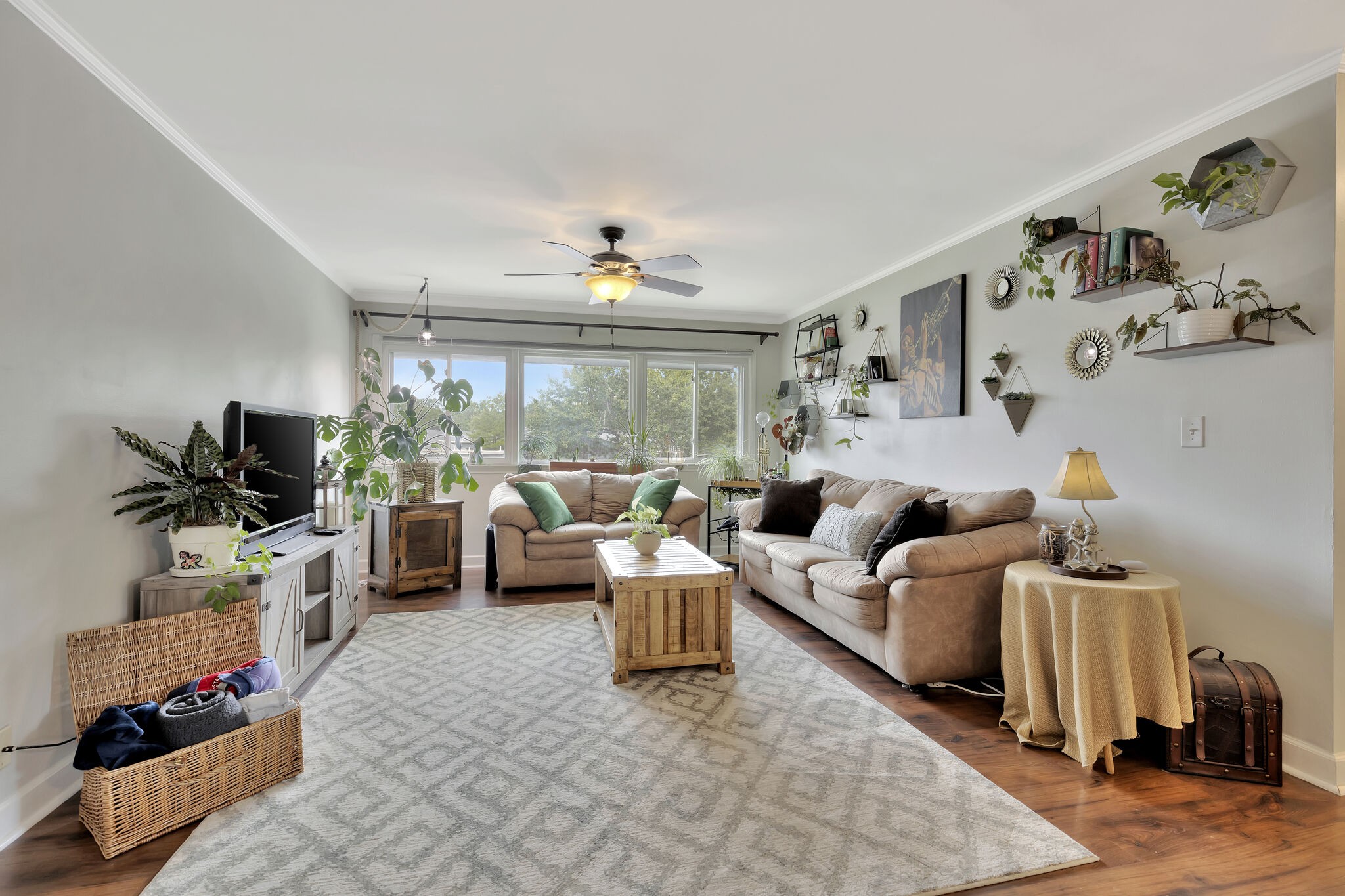 1900 Richard Jones Rd Unit: R7