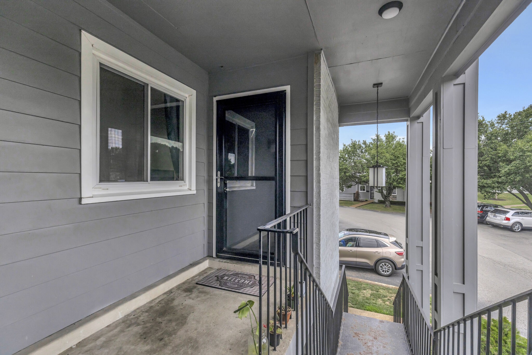 1900 Richard Jones Rd Unit: R7