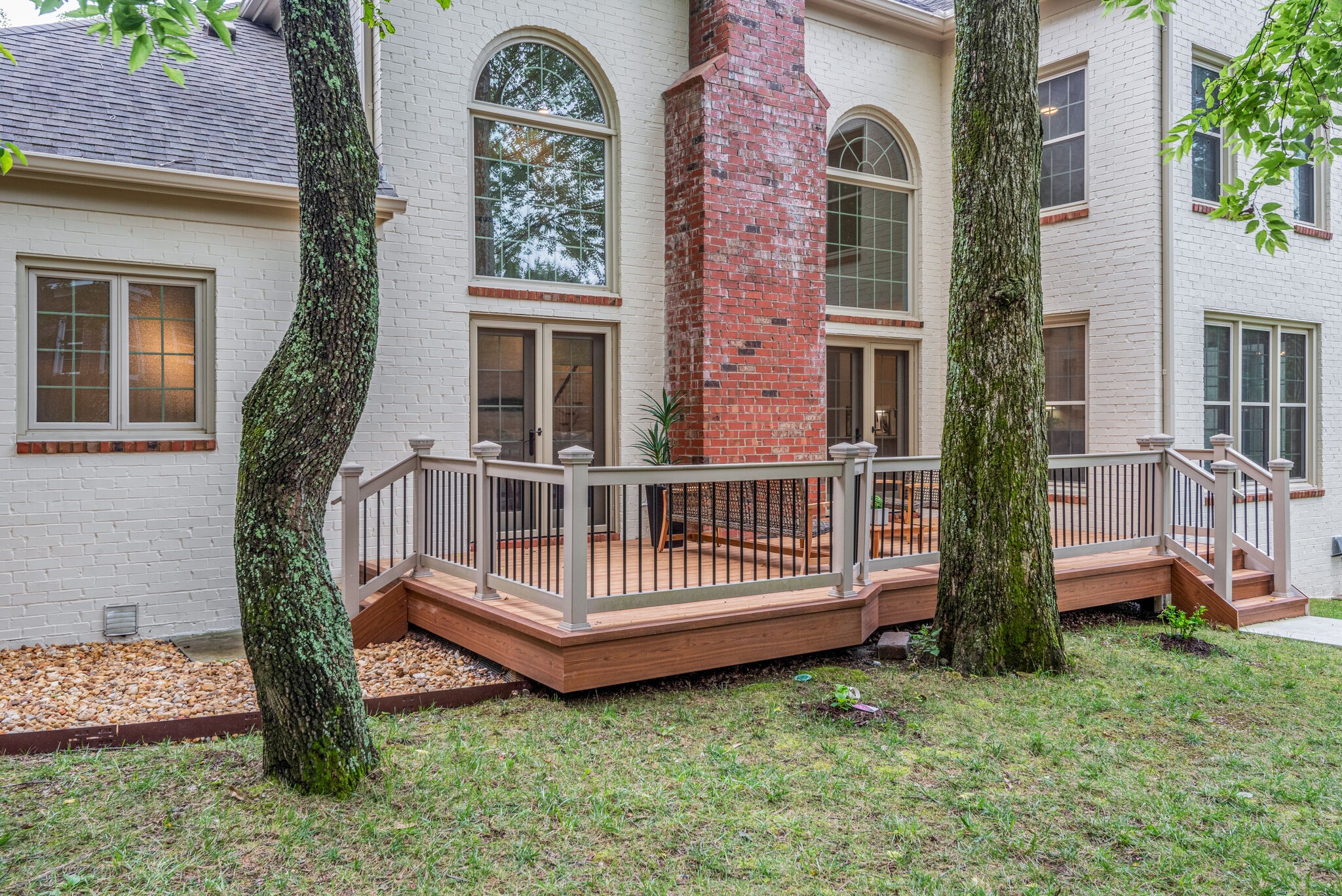 9469 Highwood Hill Rd