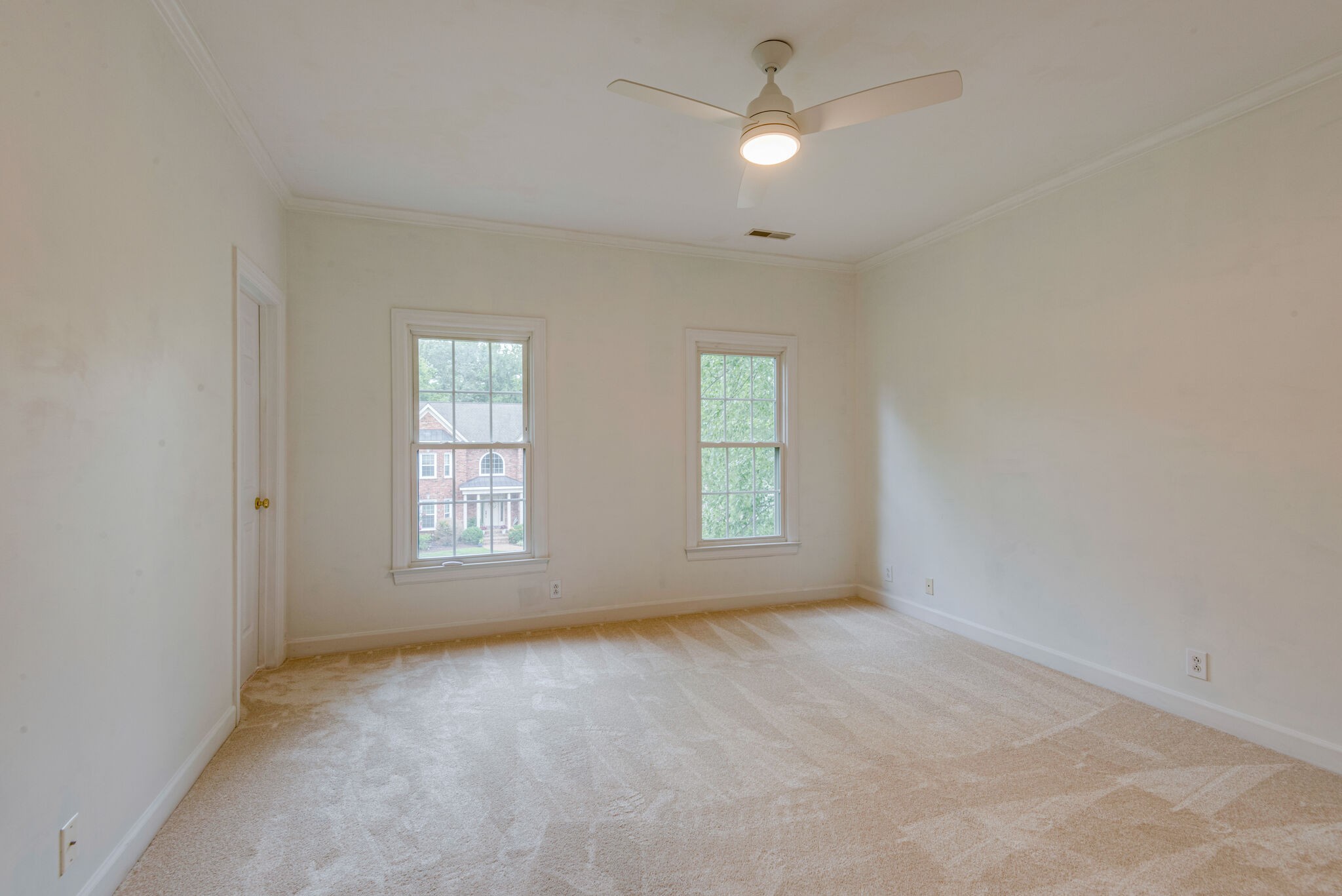 9469 Highwood Hill Rd