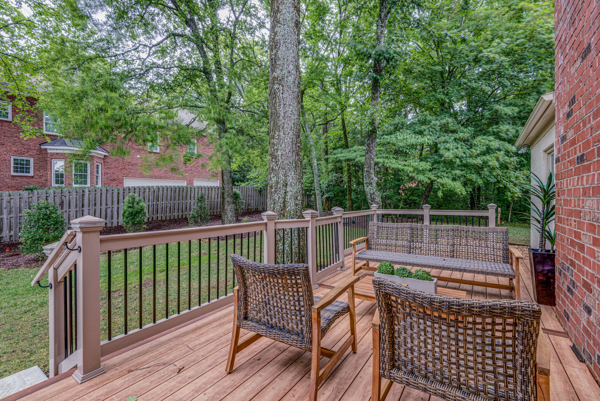 9469 Highwood Hill Rd