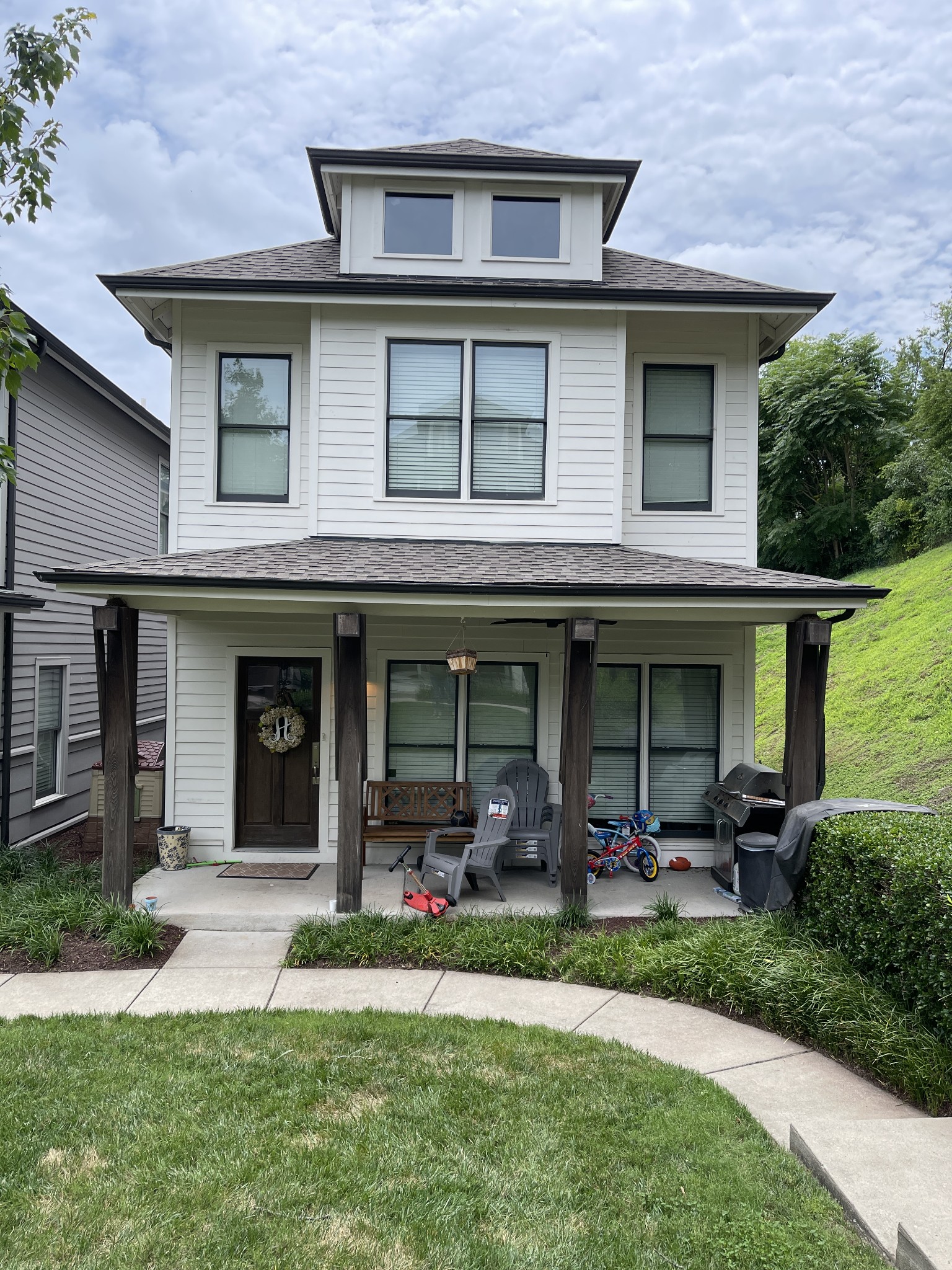 220 Copley Ln