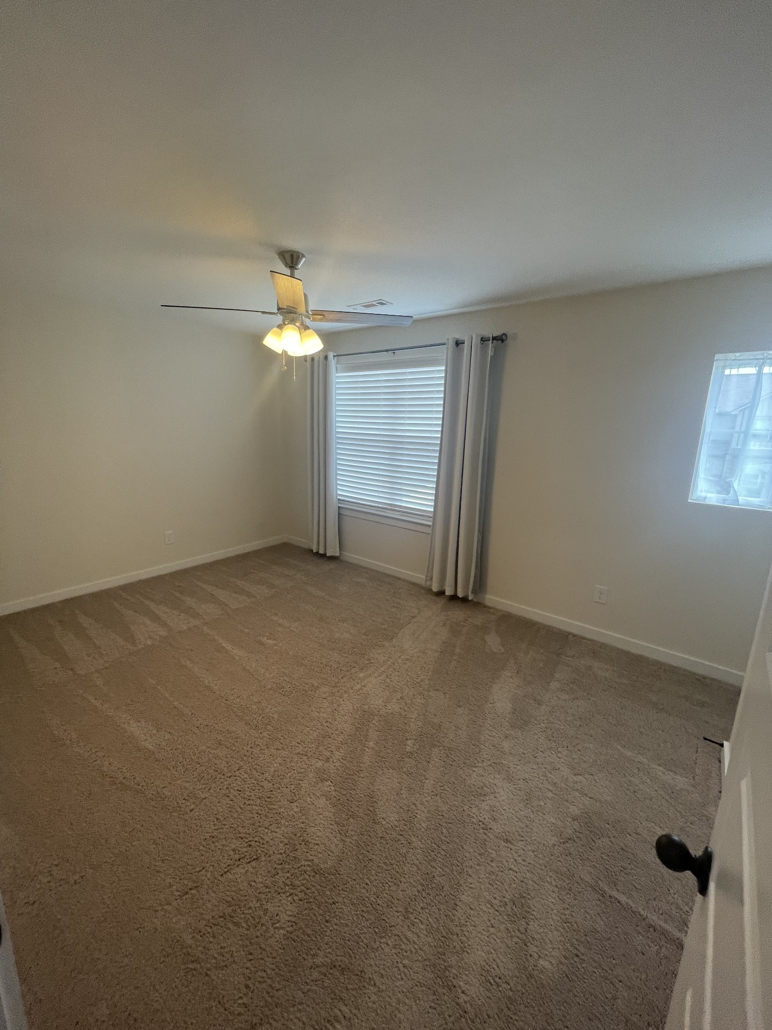 2412 Bullrush Ln