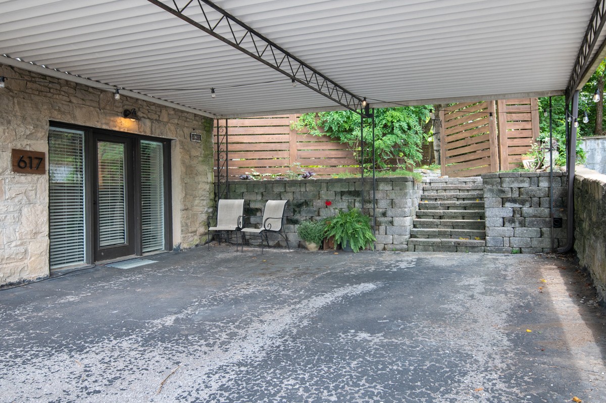 617 Skyview Dr
