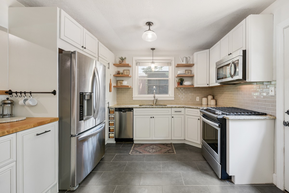 617 Skyview Dr