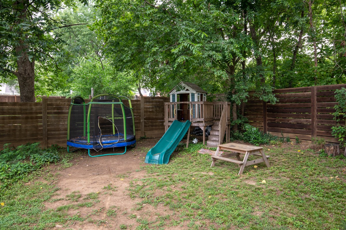617 Skyview Dr