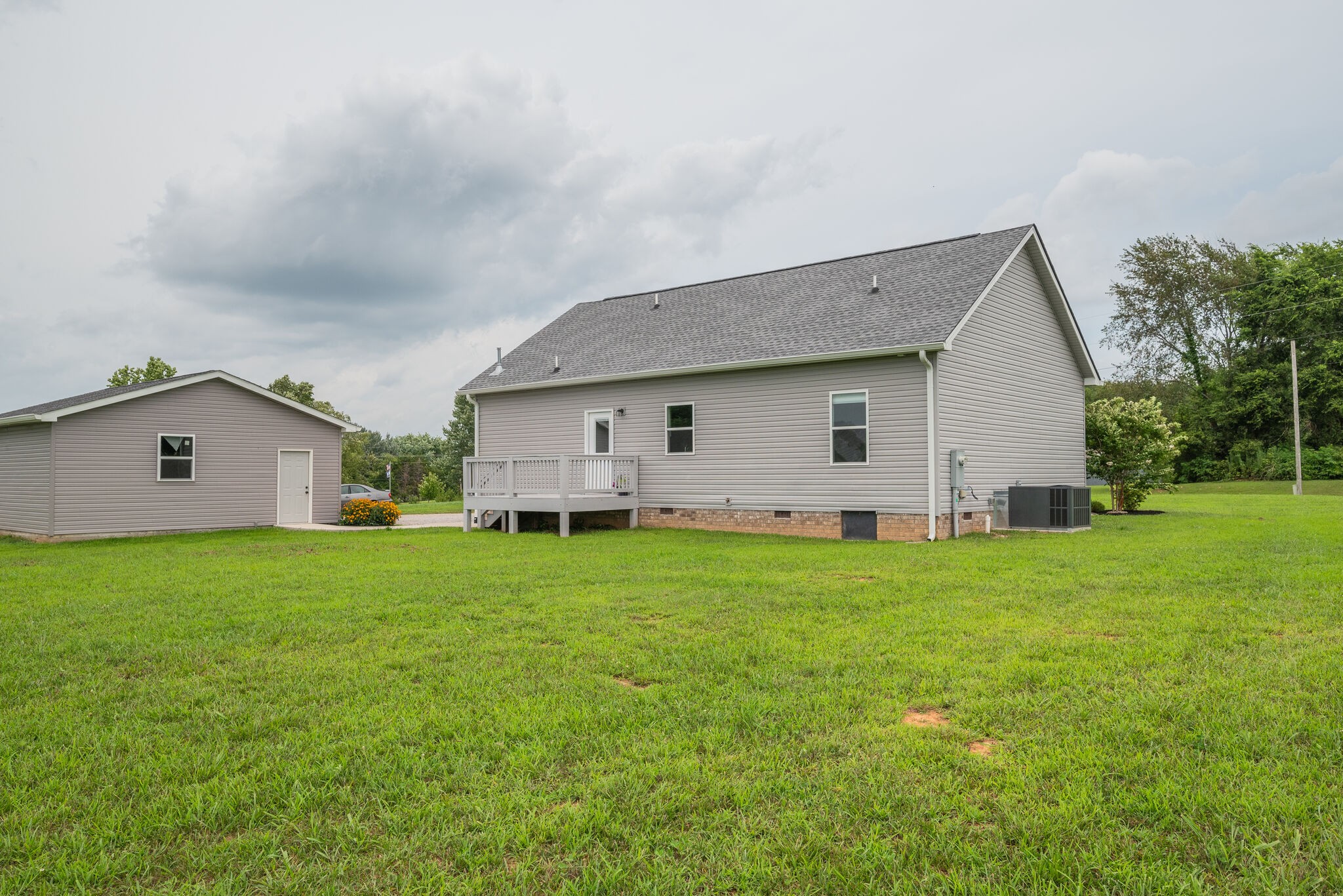 5064 Hyde Rd