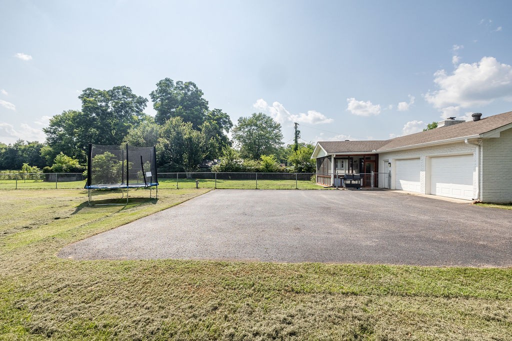 3717 Old Clarksville Pike