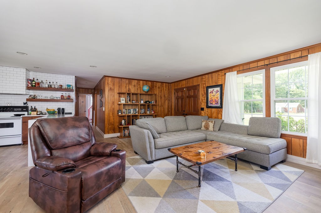 3717 Old Clarksville Pike