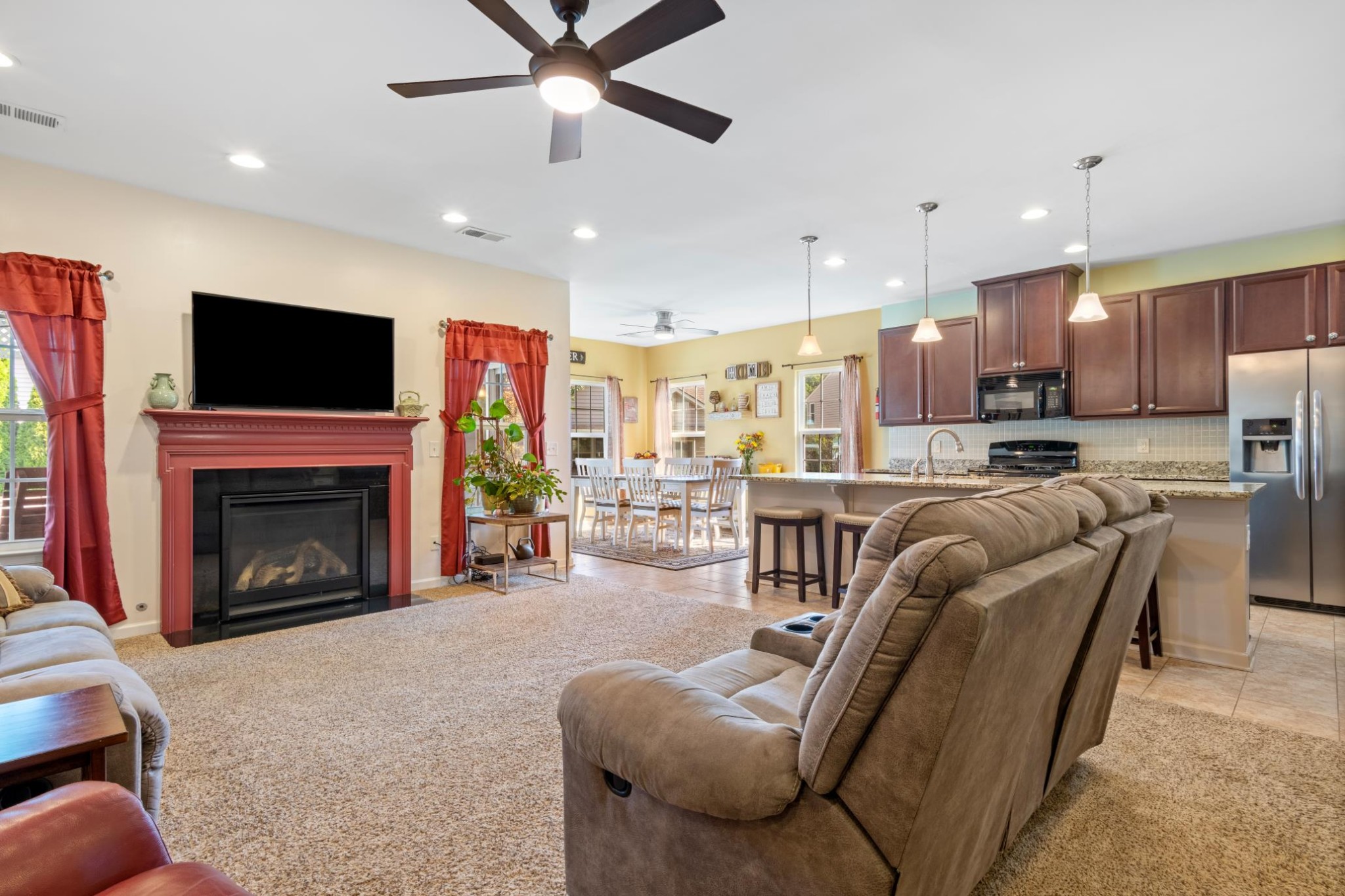 1314 Amboress Ln