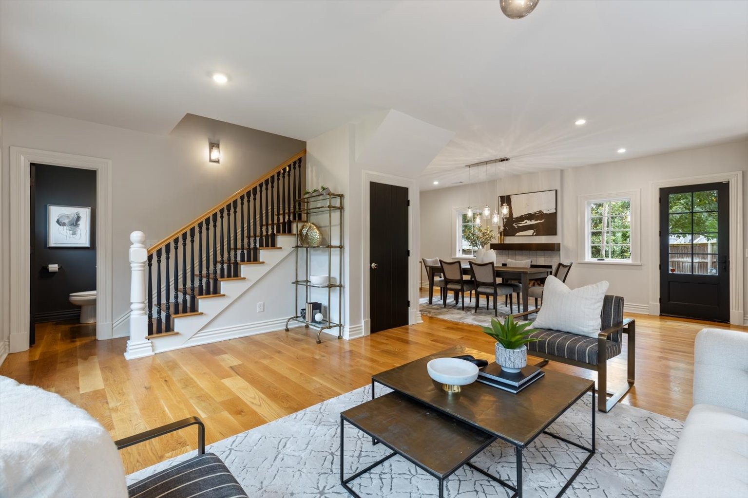 2313 Vaulx Ln