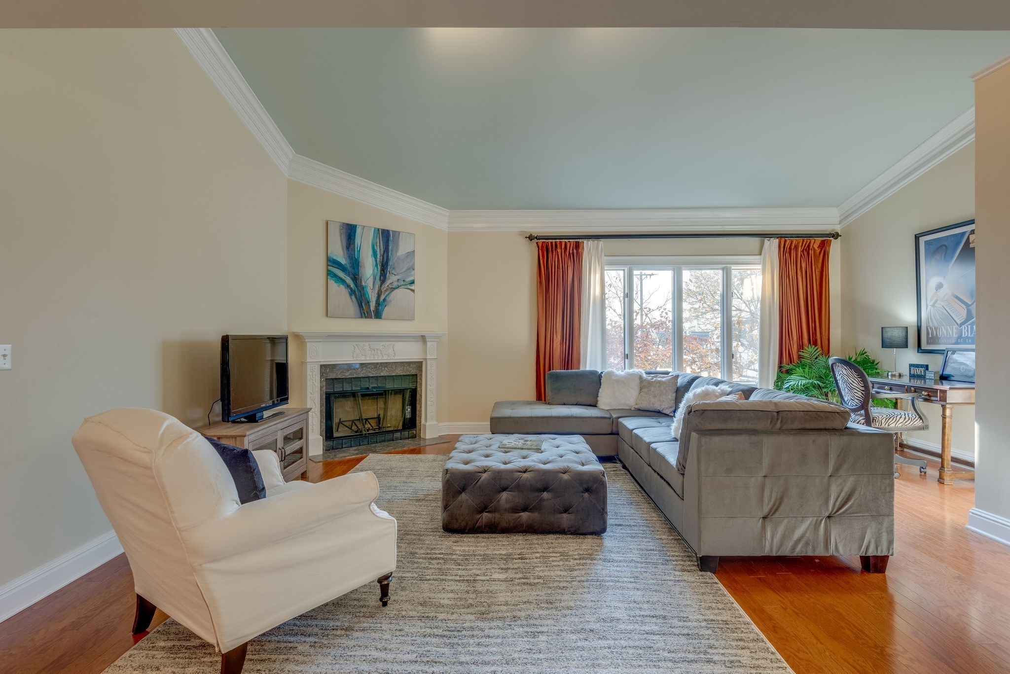 3626 West End Ave Unit: 202