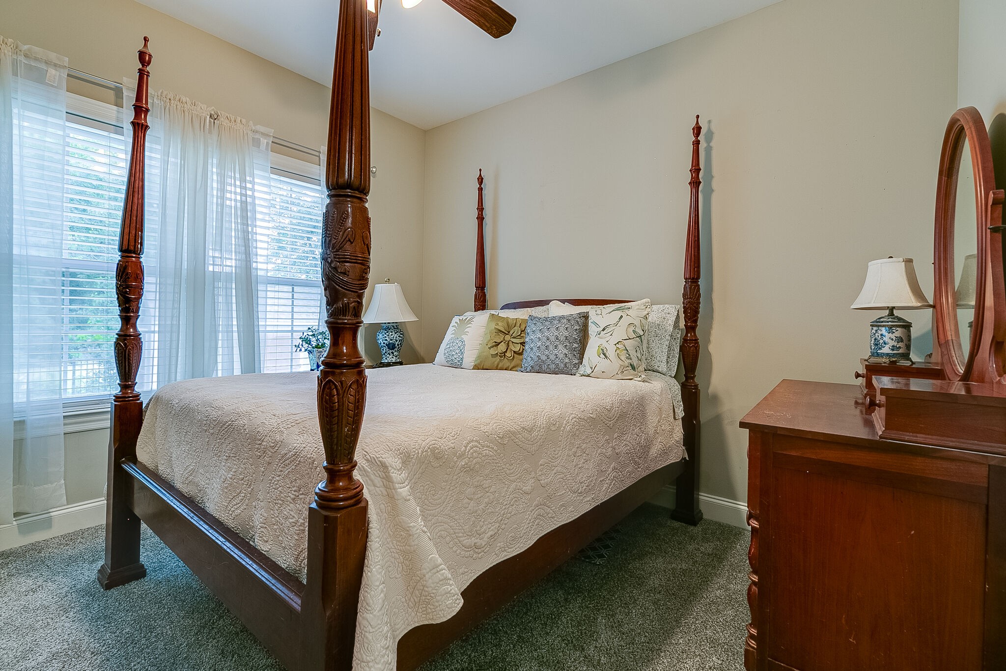 216 Old Orchard Dr